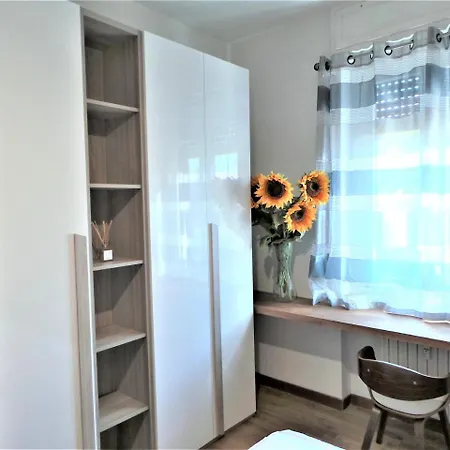 Meta Italy Da Alessandro Apartment *